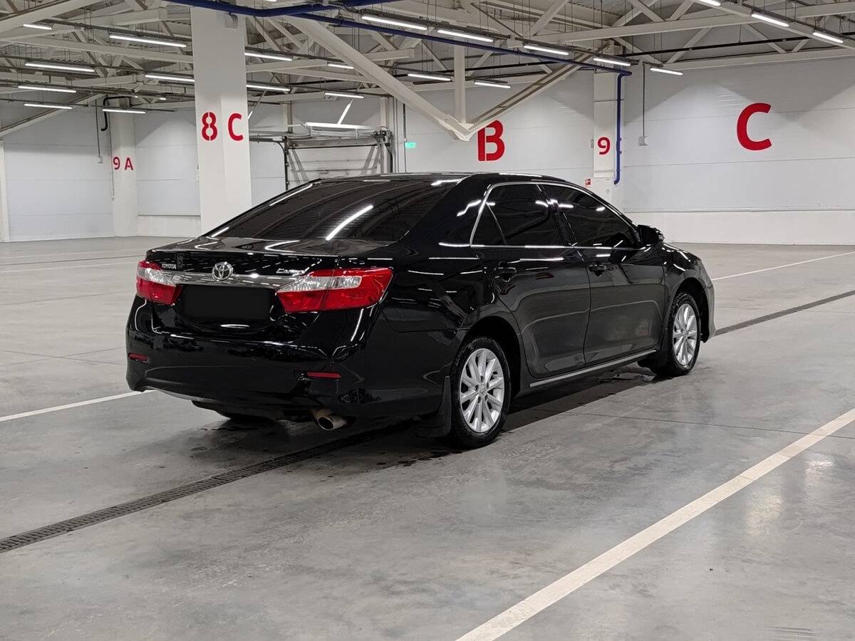 Toyota Camry с пробегом — 2014 год. Фото: #4