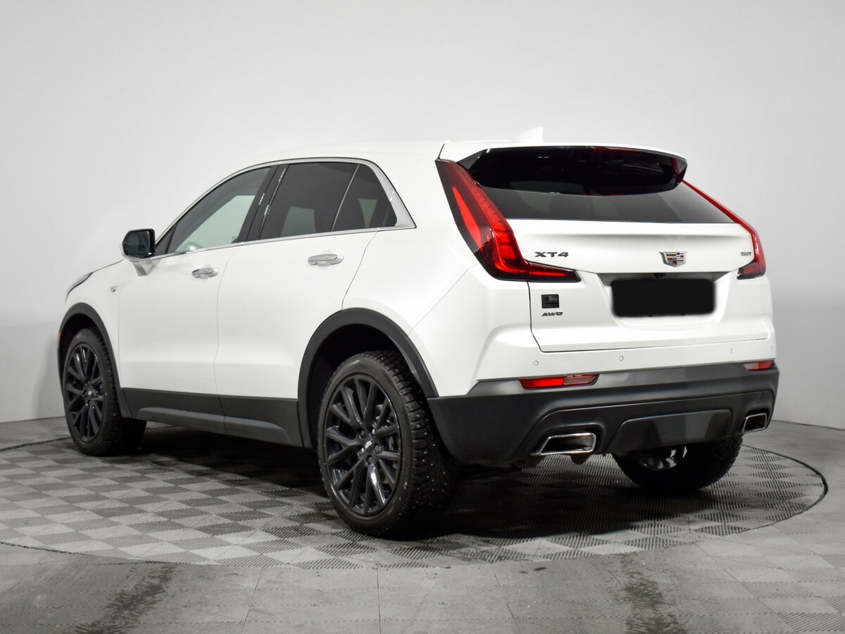 Cadillac XT4 с пробегом — 2022 год. Фото: #5