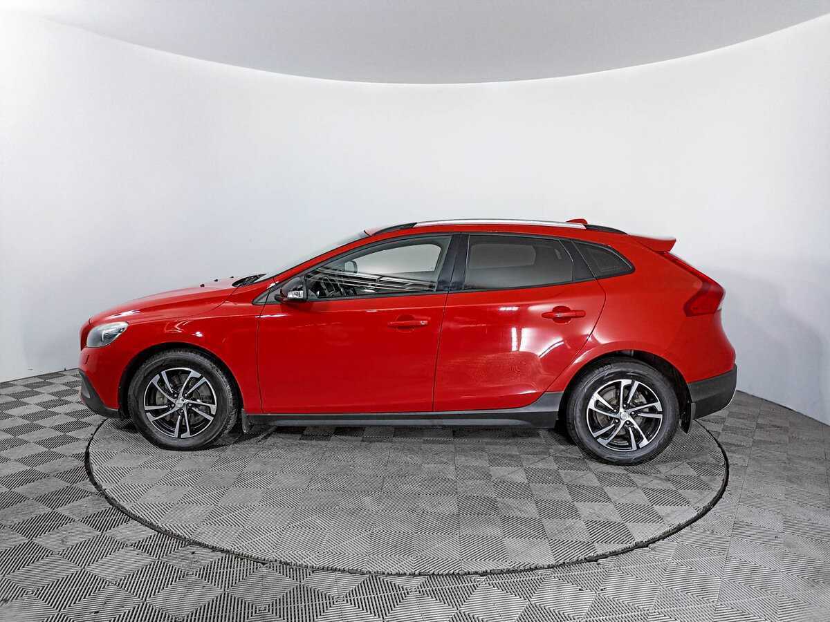 Volvo V40 Cross Country с пробегом — 2013 год. Фото: #5