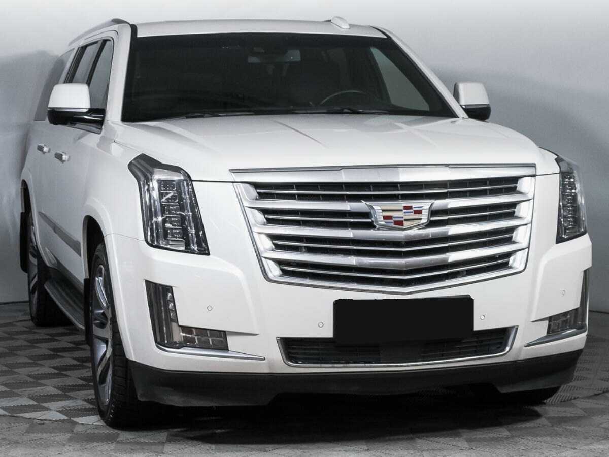 Cadillac Escalade с пробегом — 2015 год. Фото: #2