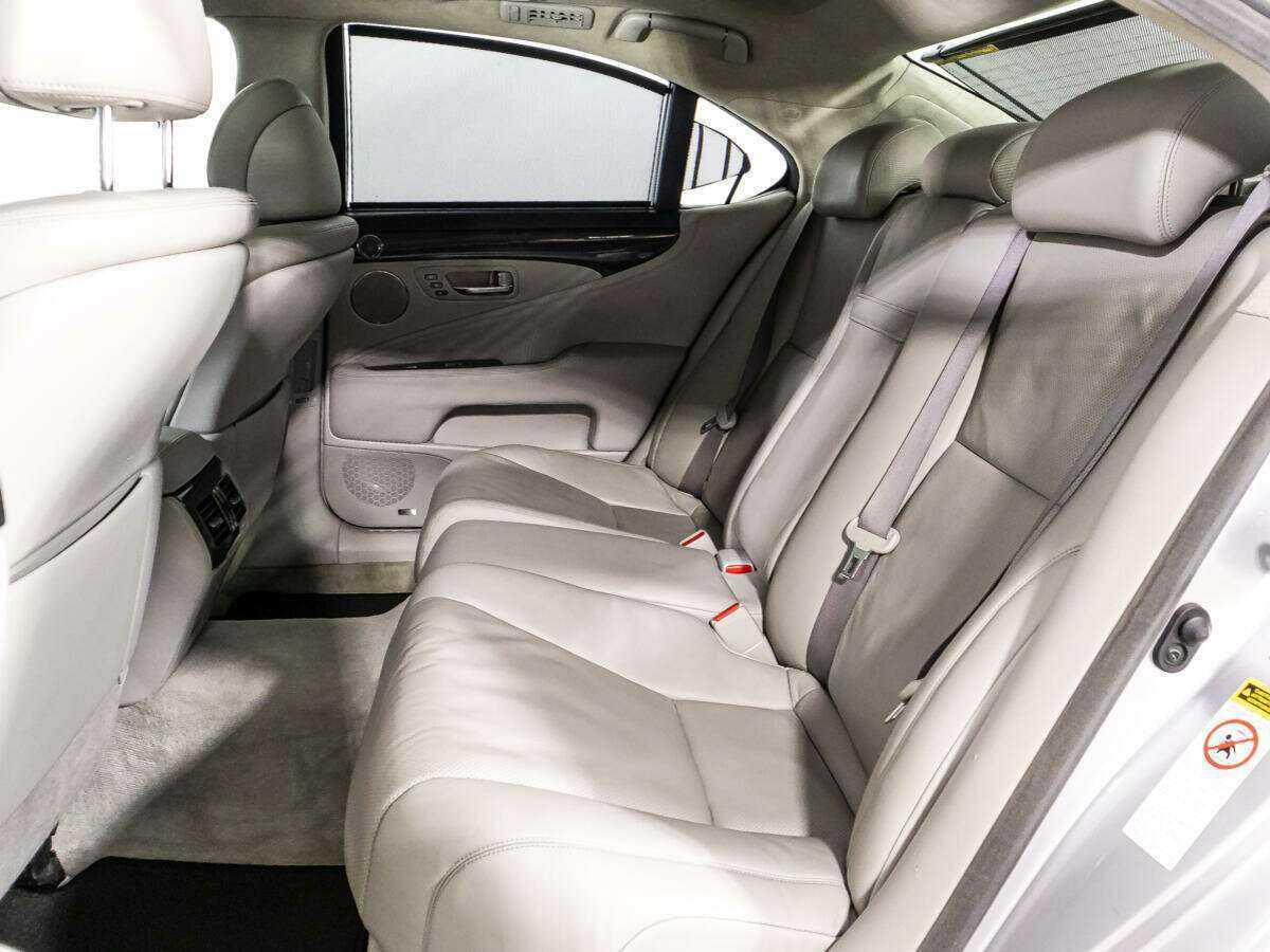 Lexus LS с пробегом — 2006 год. Фото: #9
