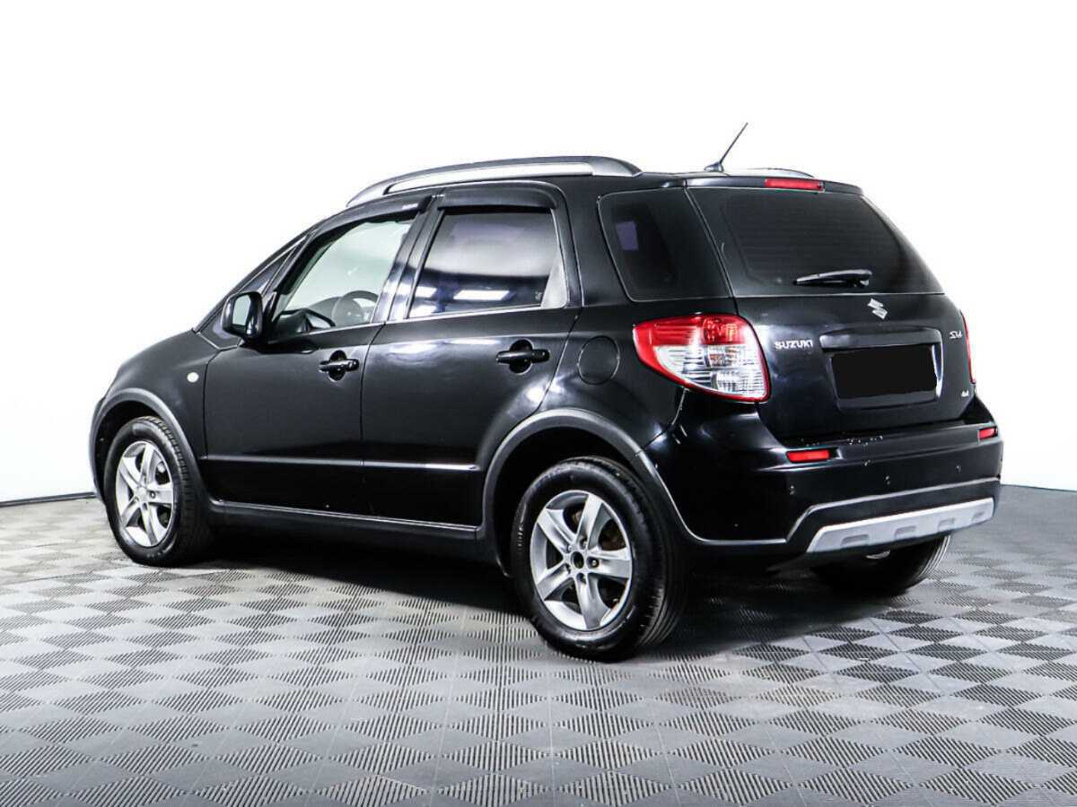 Suzuki SX4 с пробегом — 2010 год. Фото: #6