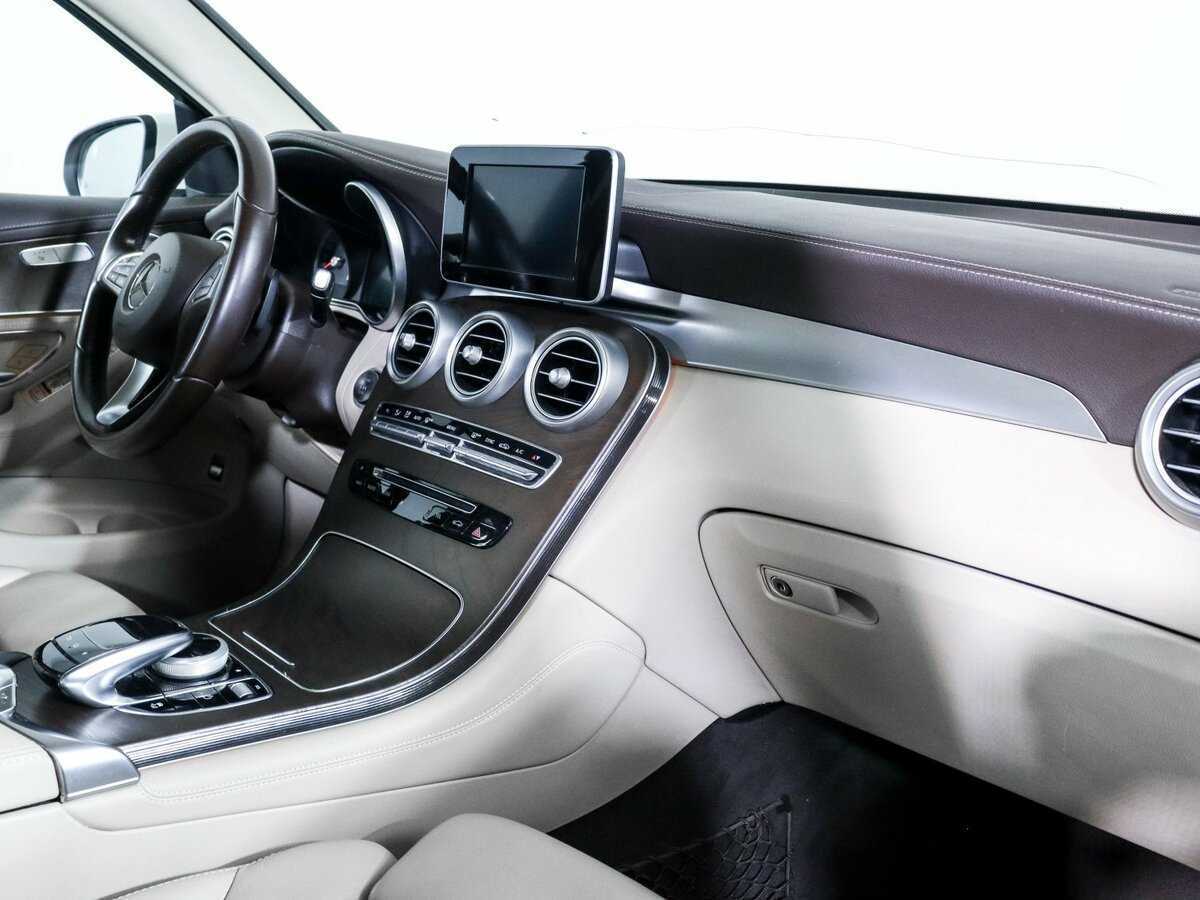 Mercedes-Benz GLC с пробегом — 2015 год. Фото: #5