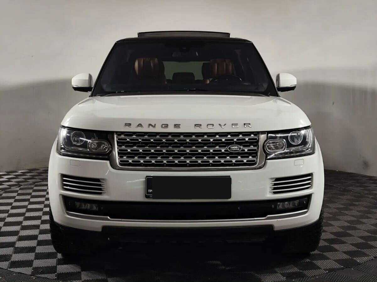 Land Rover Range Rover с пробегом — 2015 год. Фото: #1