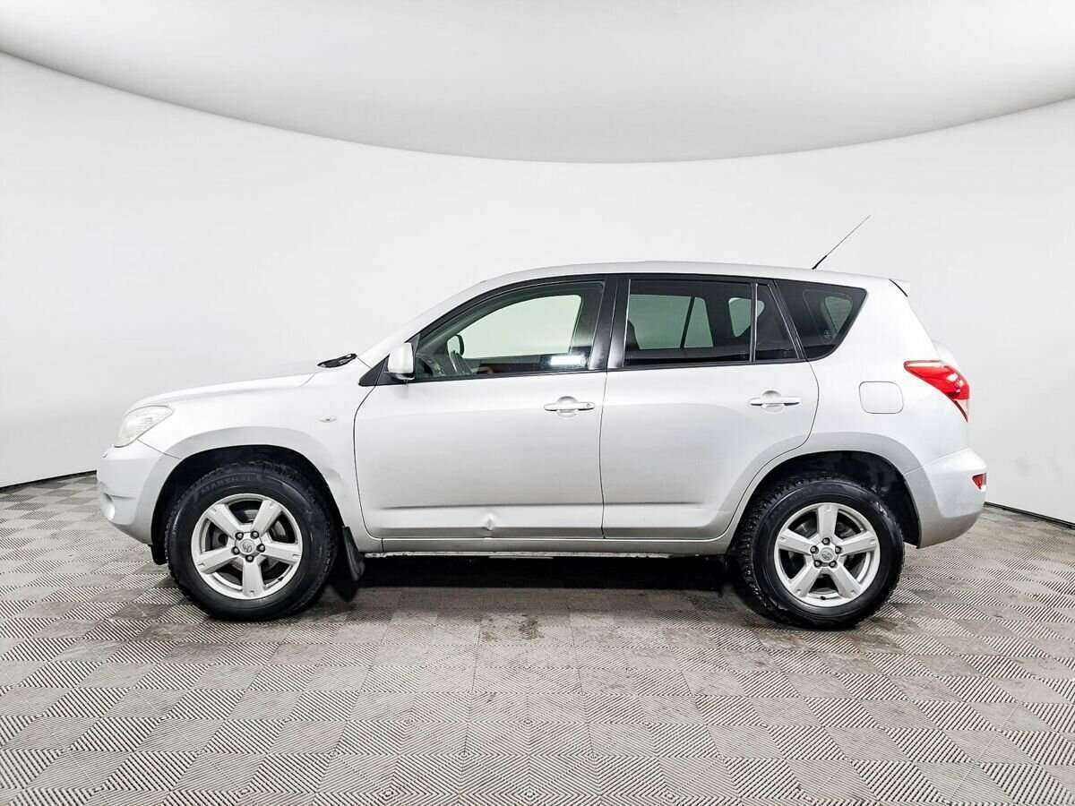 Toyota RAV4 с пробегом — 2006 год. Фото: #7