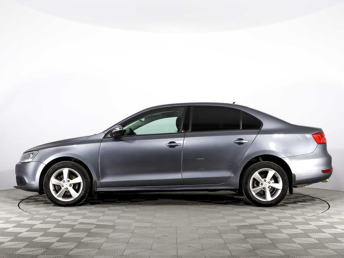 Volkswagen Jetta с пробегом — 2012 год. Фото: #7
