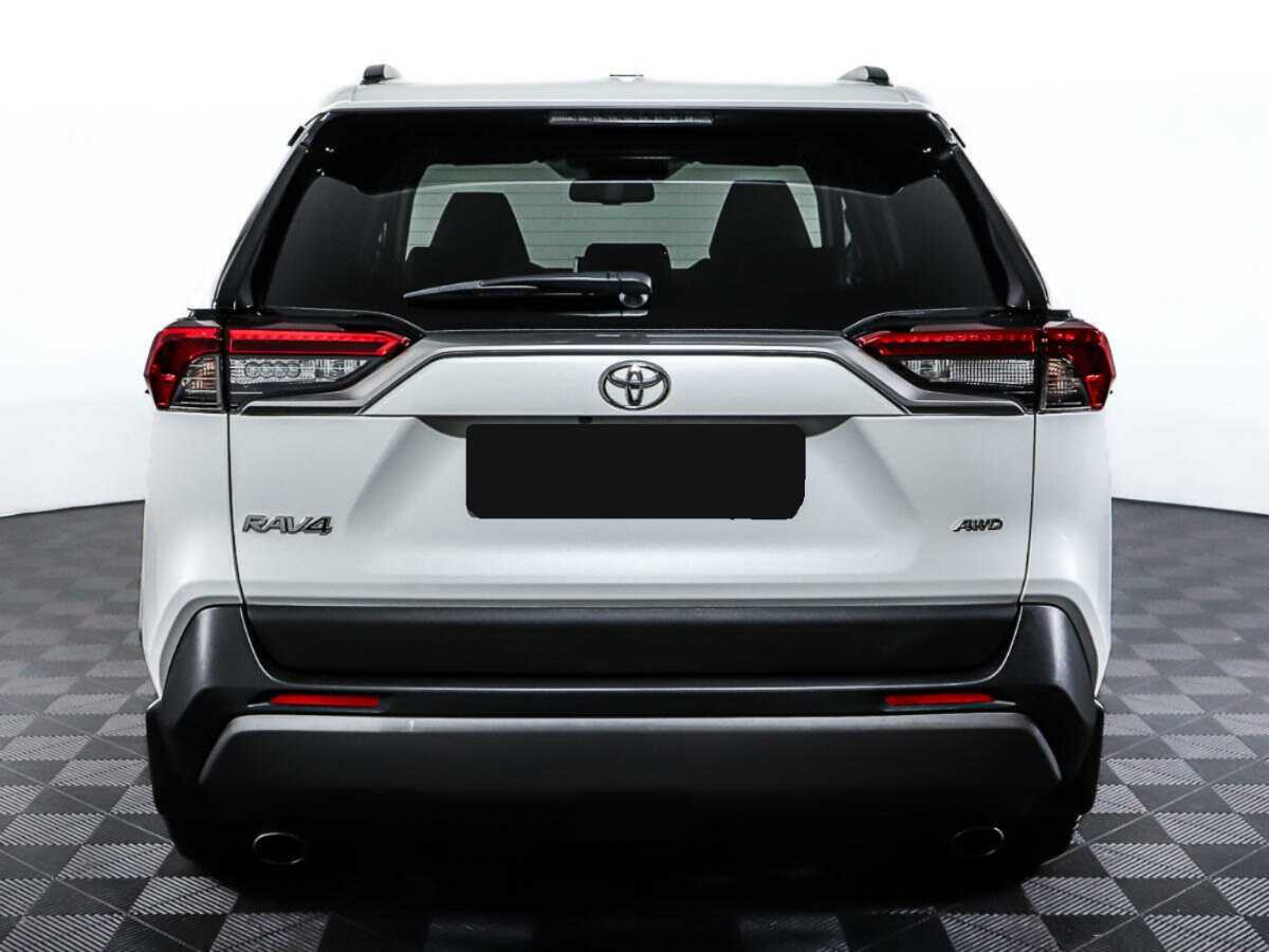 Toyota RAV4 с пробегом — 2021 год. Фото: #5