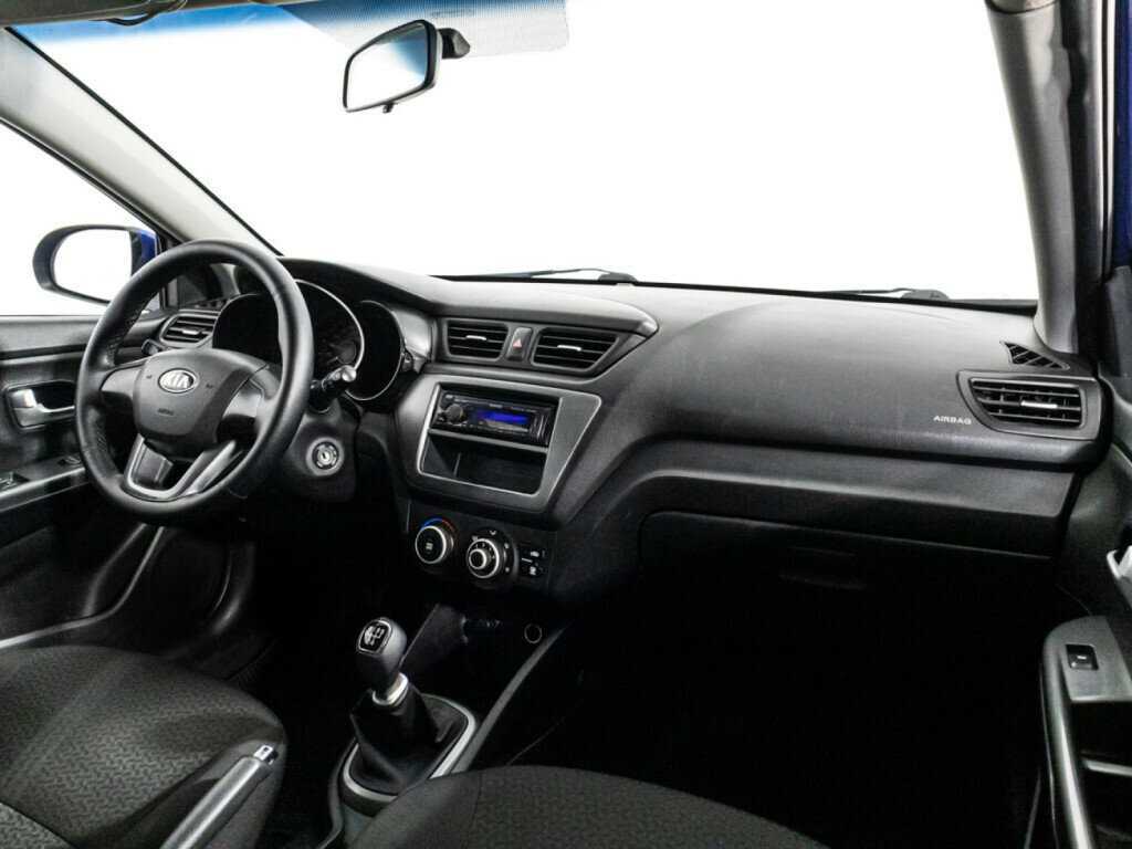 Kia Rio с пробегом — 2013 год. Фото: #8