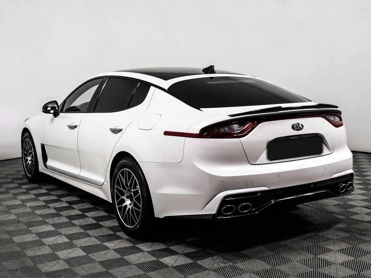Kia Stinger с пробегом — 2019 год. Фото: #6