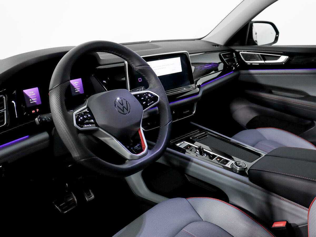 Volkswagen Teramont с пробегом — 2023 год. Фото: #8
