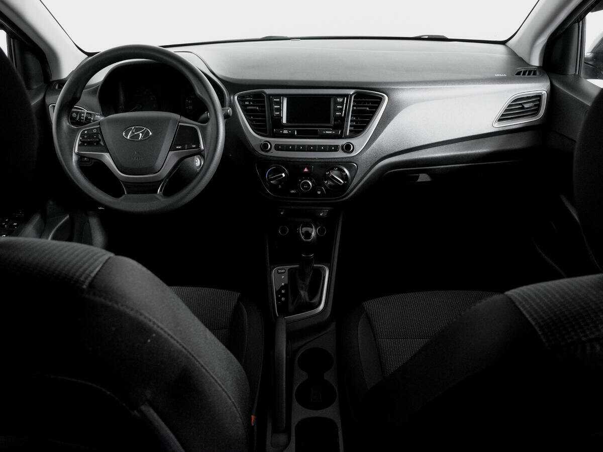 Hyundai Solaris с пробегом — 2018 год. Фото: #11