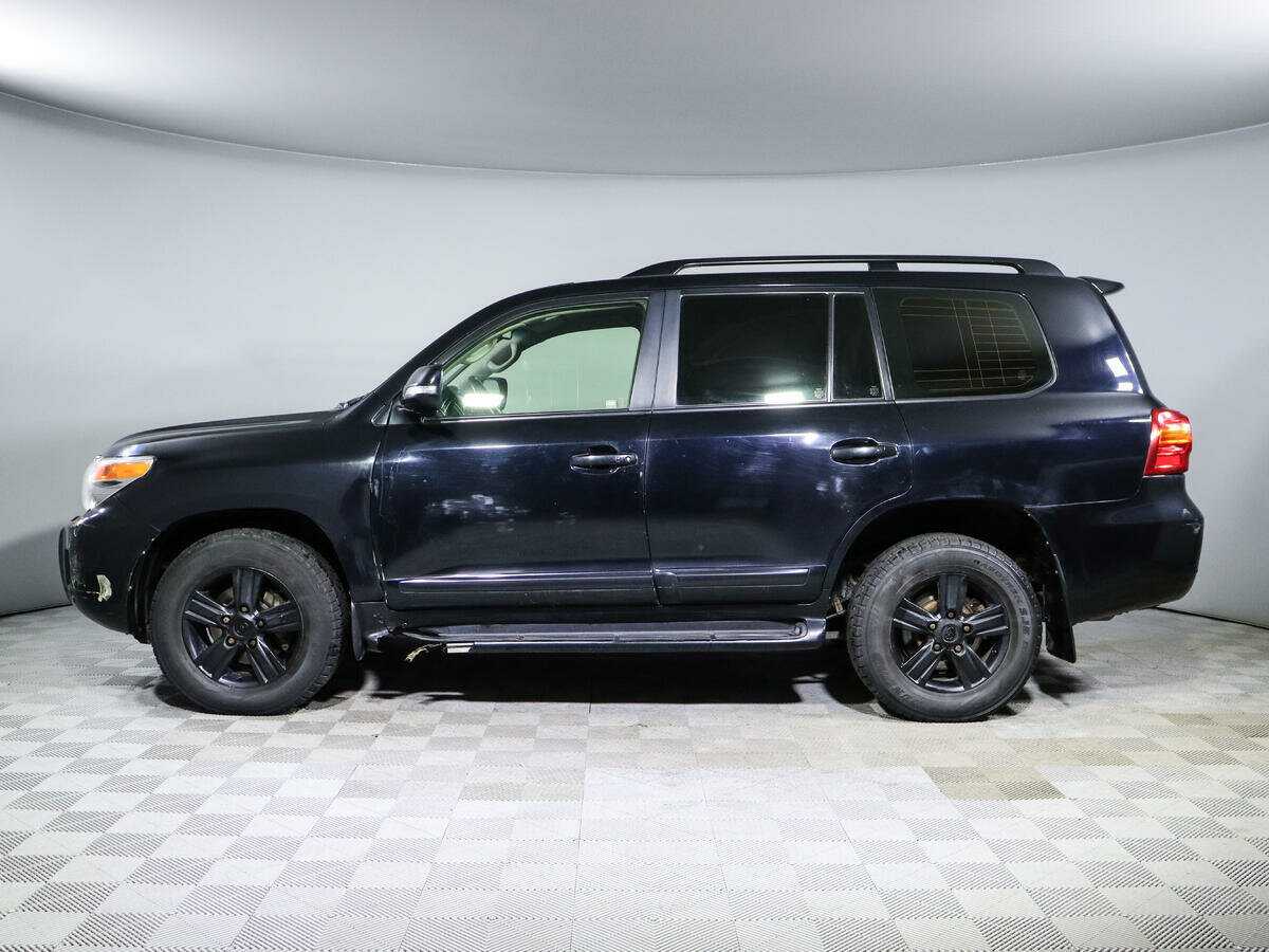 Toyota Land Cruiser с пробегом — 2012 год. Фото: #7