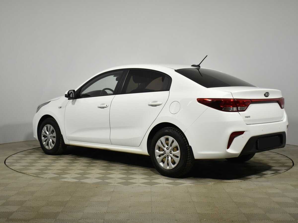Kia Rio с пробегом — 2017 год. Фото: #6