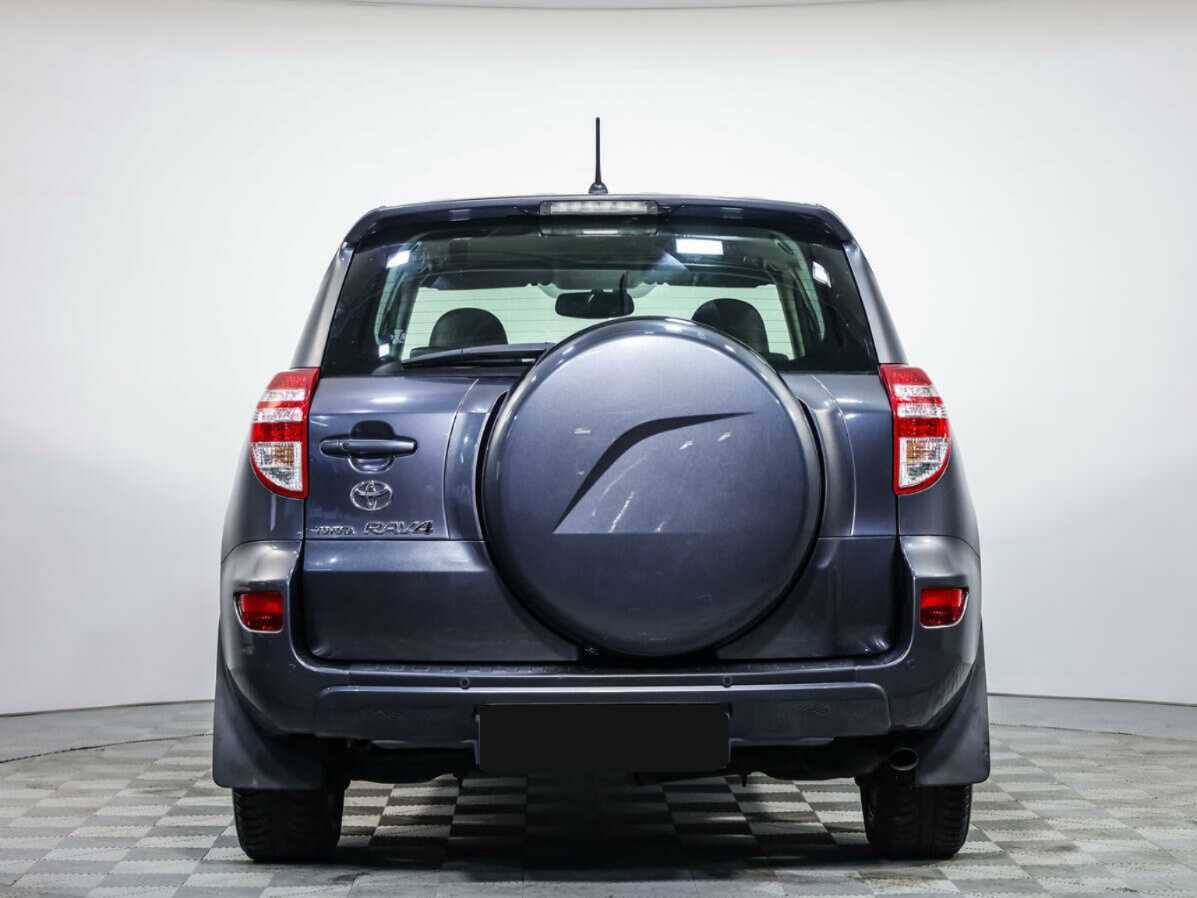 Toyota RAV4 с пробегом — 2011 год. Фото: #4