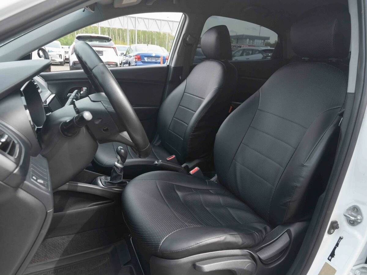 Kia Rio с пробегом — 2014 год. Фото: #7