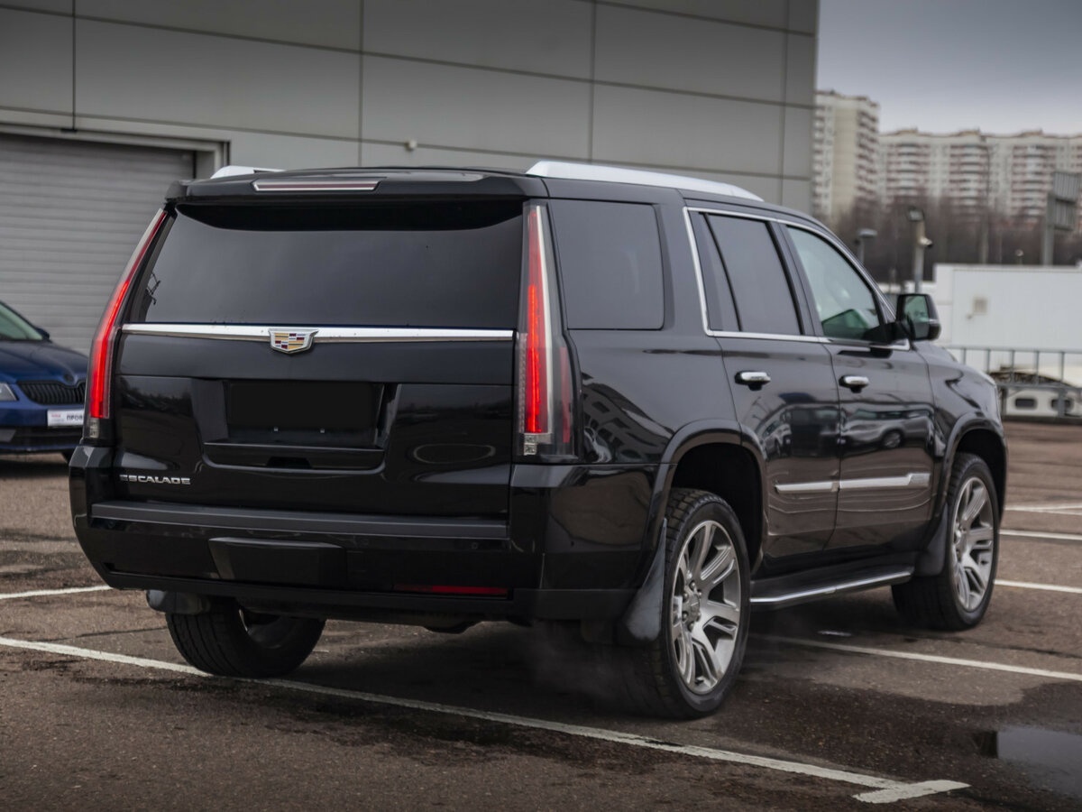 Cadillac Escalade с пробегом — 2018 год. Фото: #4