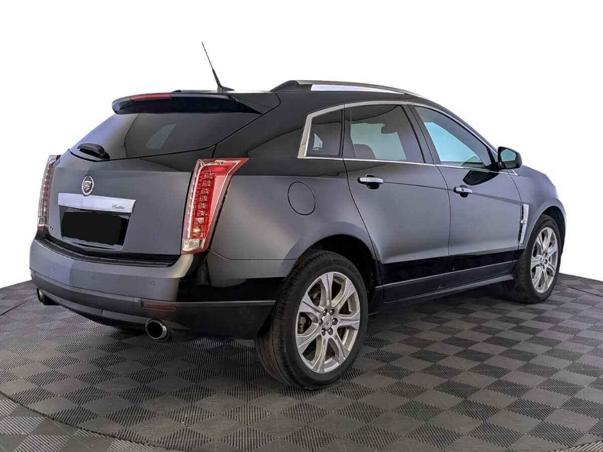 Cadillac SRX с пробегом — 2010 год. Фото: #4