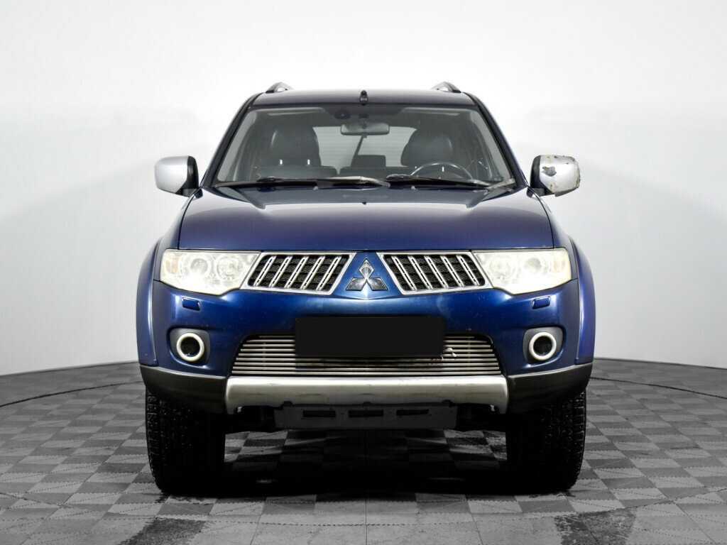 Mitsubishi Pajero Sport с пробегом — 2010 год. Фото: #1