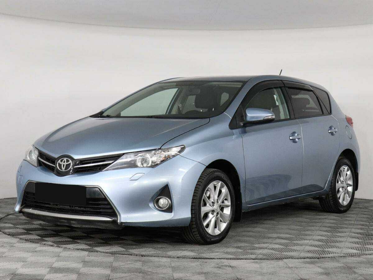 Toyota Auris с пробегом — 2013 год. Фото: #0