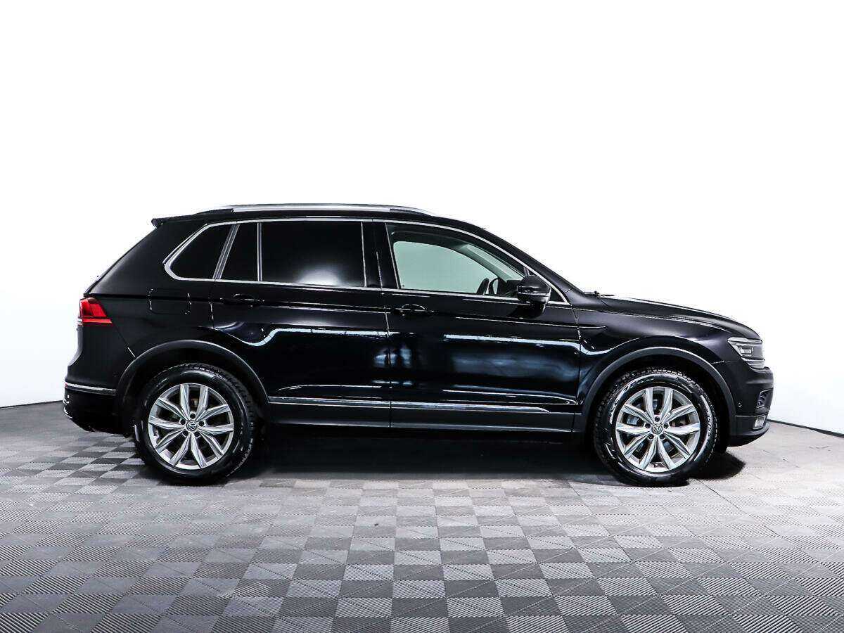 Volkswagen Tiguan с пробегом — 2018 год. Фото: #3