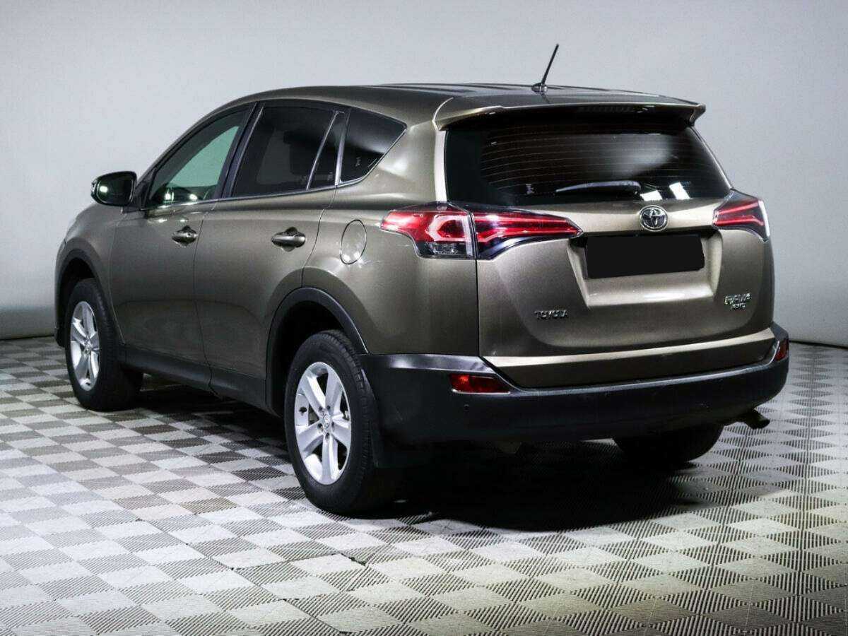 Toyota RAV4 с пробегом — 2013 год. Фото: #5