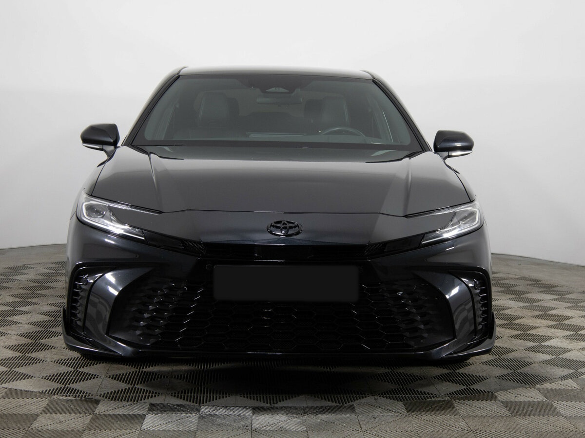 Toyota Camry с пробегом — 2024 год. Фото: #1