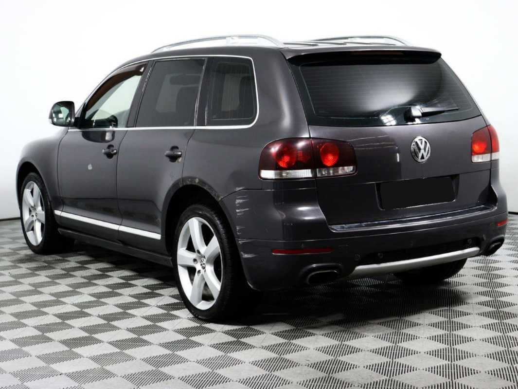 Volkswagen Touareg с пробегом — 2008 год. Фото: #6