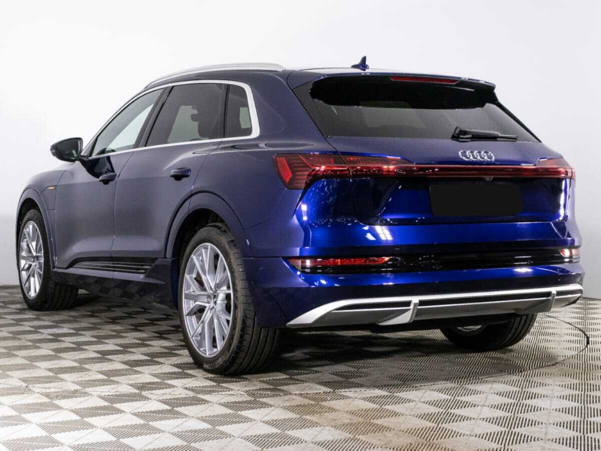 Audi e-tron с пробегом — 2022 год. Фото: #5
