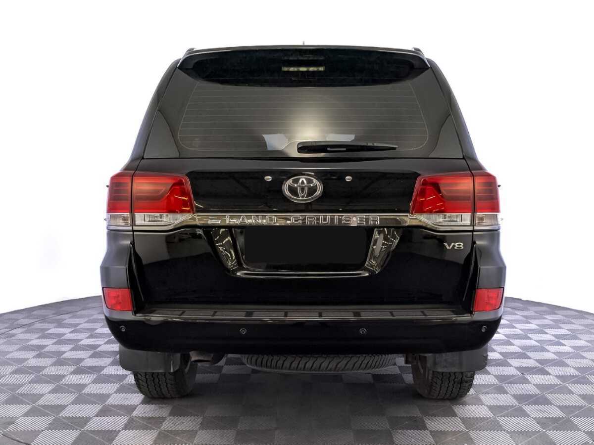Toyota Land Cruiser с пробегом — 2017 год. Фото: #5