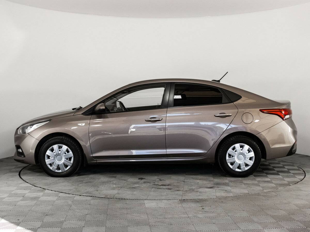 Hyundai Solaris с пробегом — 2019 год. Фото: #7