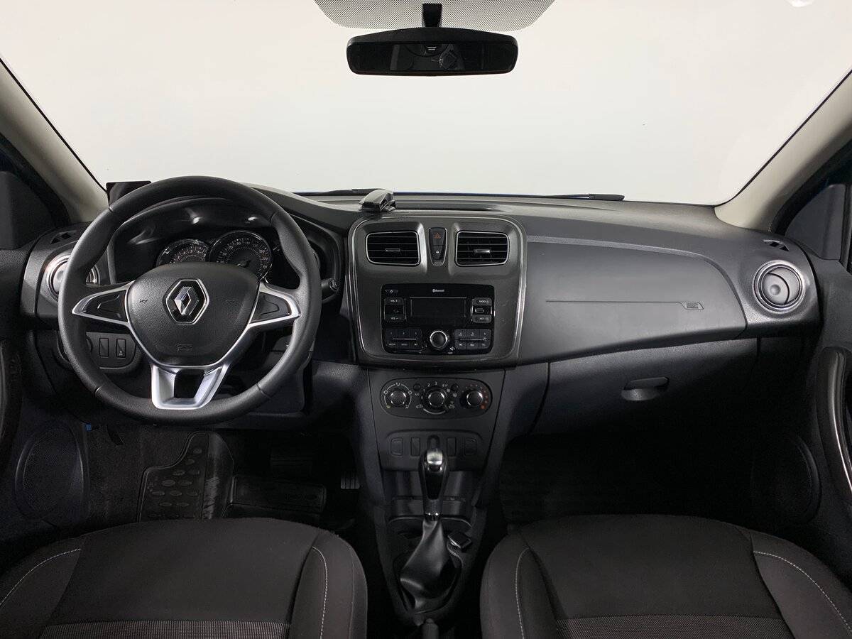Renault Logan с пробегом — 2019 год. Фото: #11