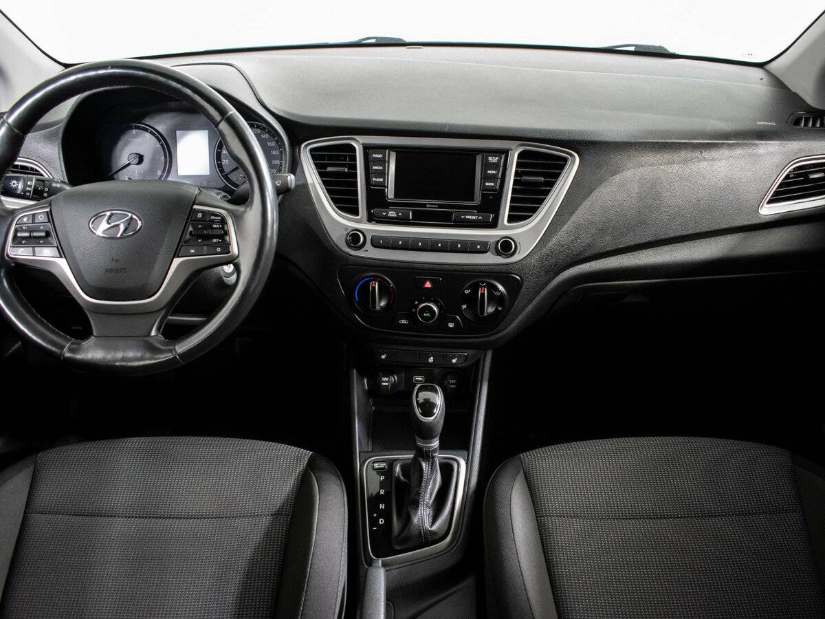 Hyundai Solaris с пробегом — 2020 год. Фото: #8