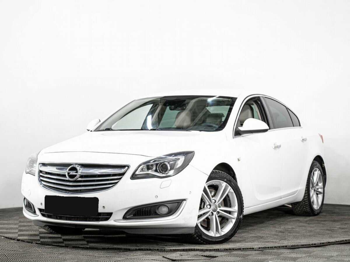 Opel Insignia с пробегом — 2015 год. Фото: #0