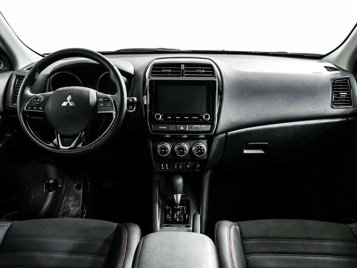Mitsubishi Outlander Sport с пробегом — 2023 год. Фото: #10