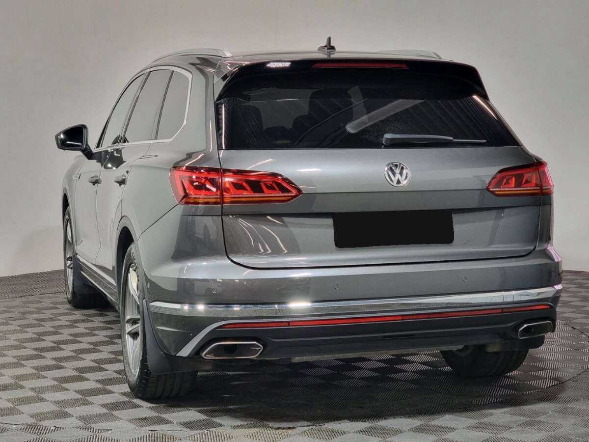 Volkswagen Touareg с пробегом — 2020 год. Фото: #5