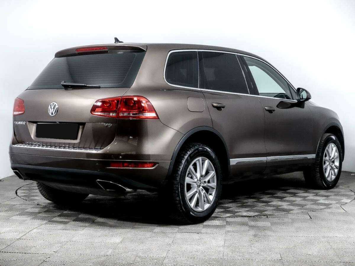 Volkswagen Touareg с пробегом — 2010 год. Фото: #2