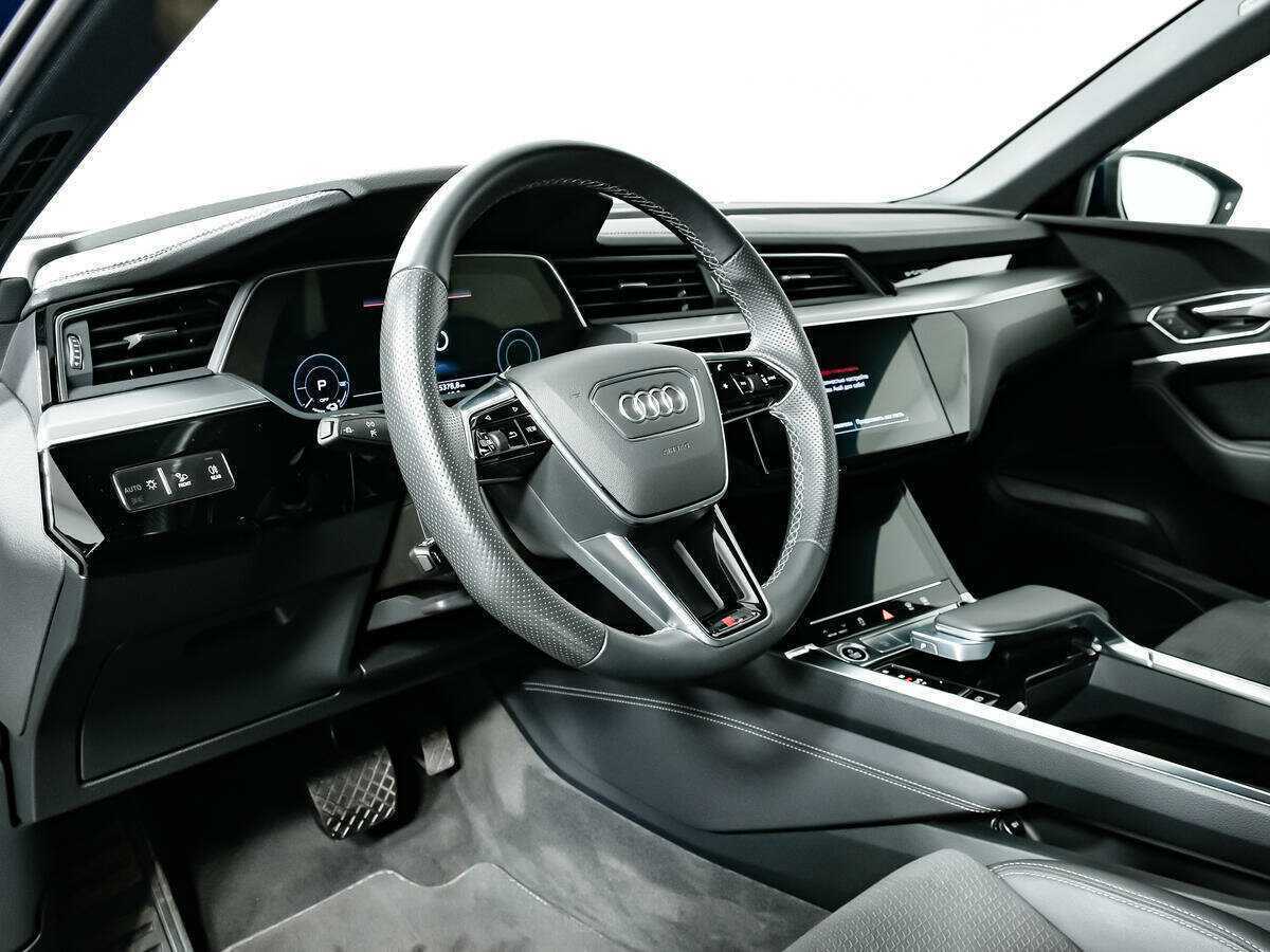Audi e-tron с пробегом — 2022 год. Фото: #14