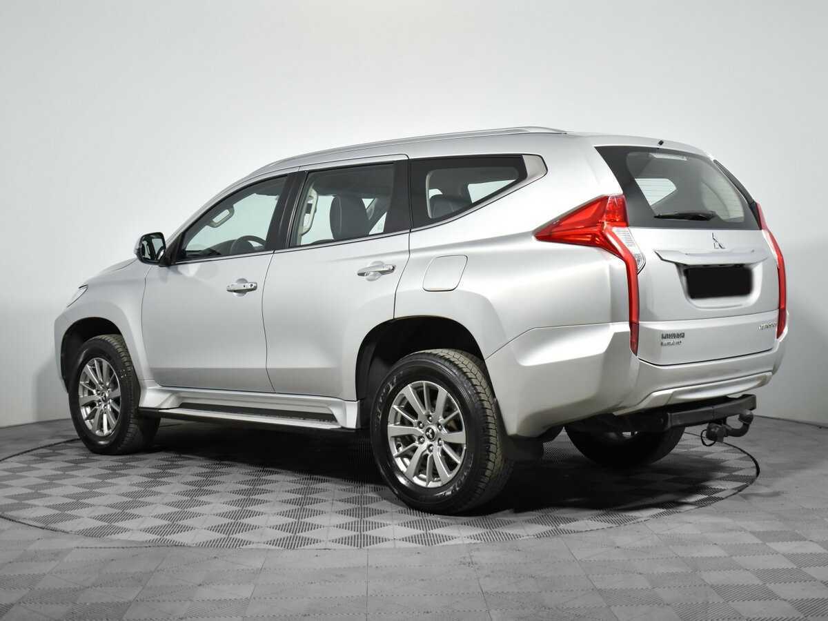 Mitsubishi Pajero Sport с пробегом — 2019 год. Фото: #5