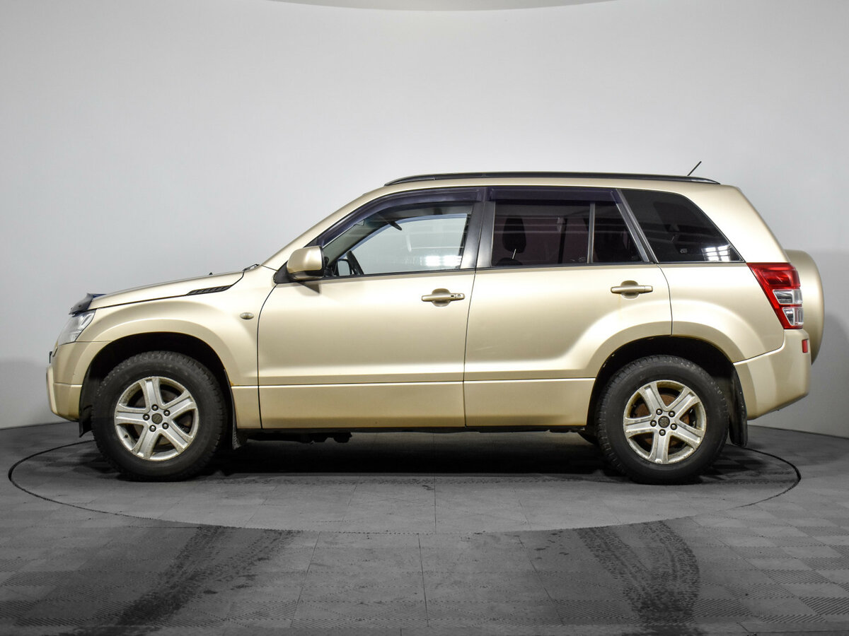 Suzuki Grand Vitara с пробегом — 2008 год. Фото: #7