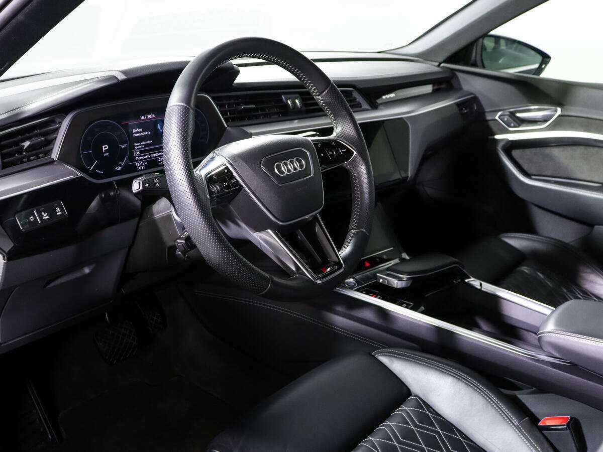 Audi e-tron с пробегом — 2020 год. Фото: #12