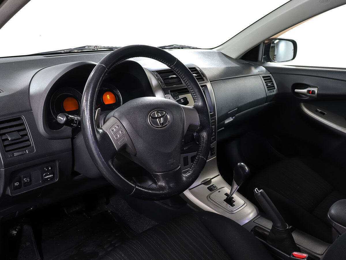 Toyota Corolla с пробегом — 2008 год. Фото: #11