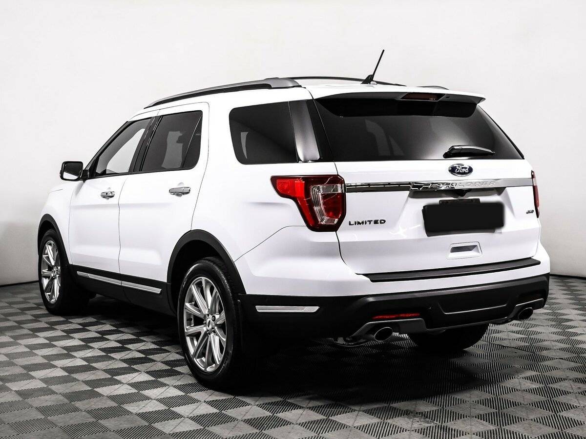 Ford Explorer с пробегом — 2018 год. Фото: #6