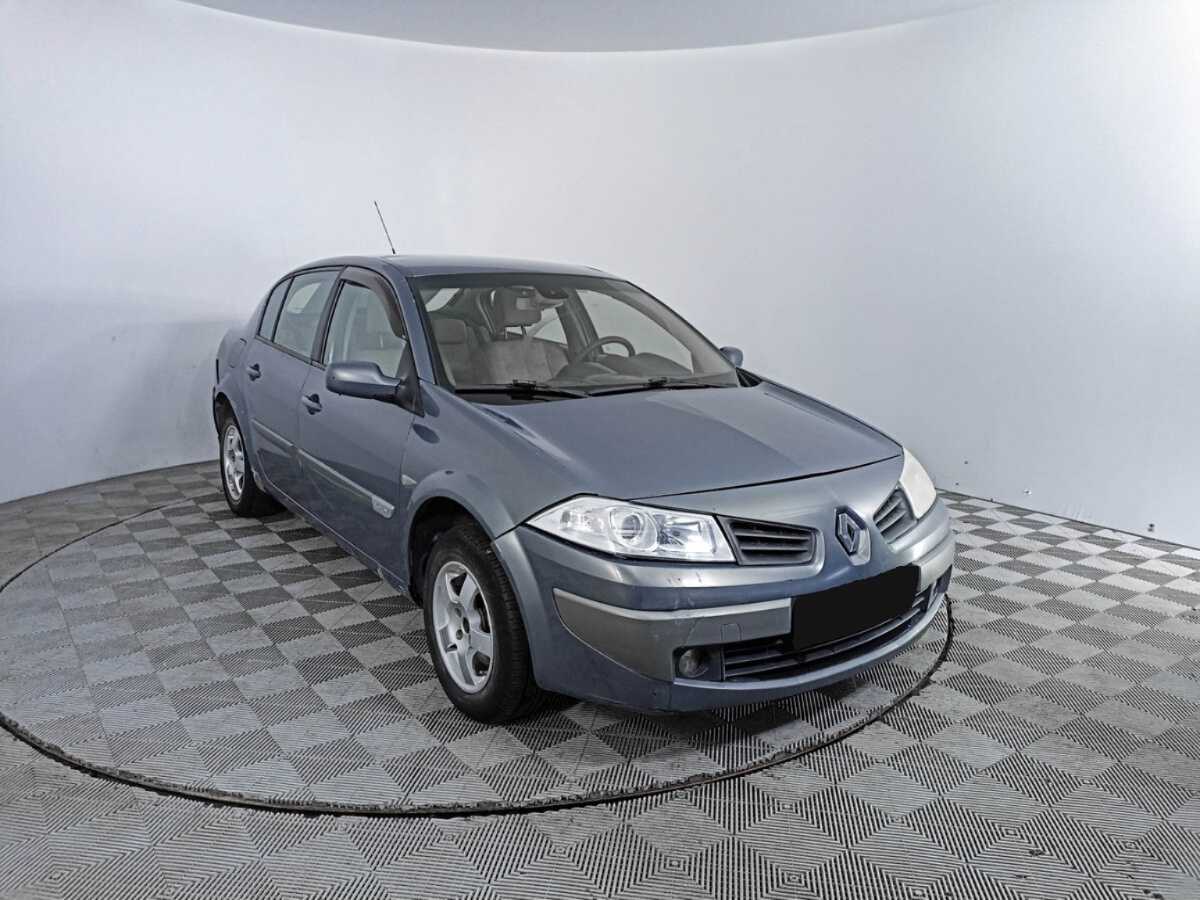 Renault Megane с пробегом — 2006 год. Фото: #2