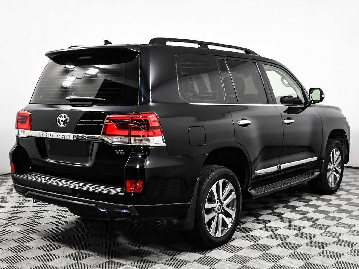 Toyota Land Cruiser с пробегом — 2017 год. Фото: #4