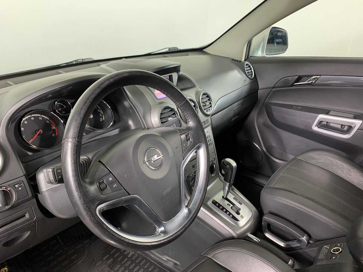 Opel Antara с пробегом — 2011 год. Фото: #11