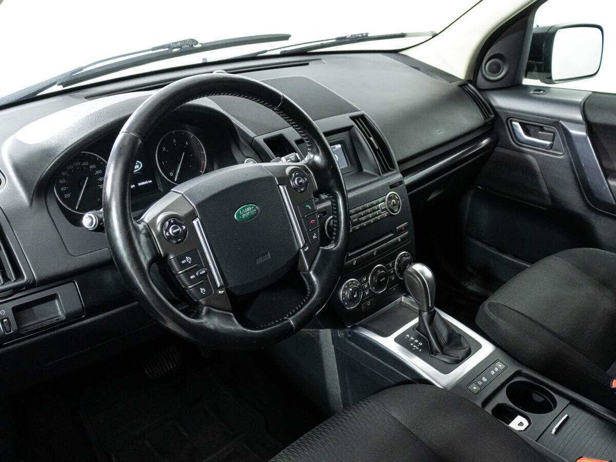 Land Rover Freelander с пробегом — 2013 год. Фото: #10