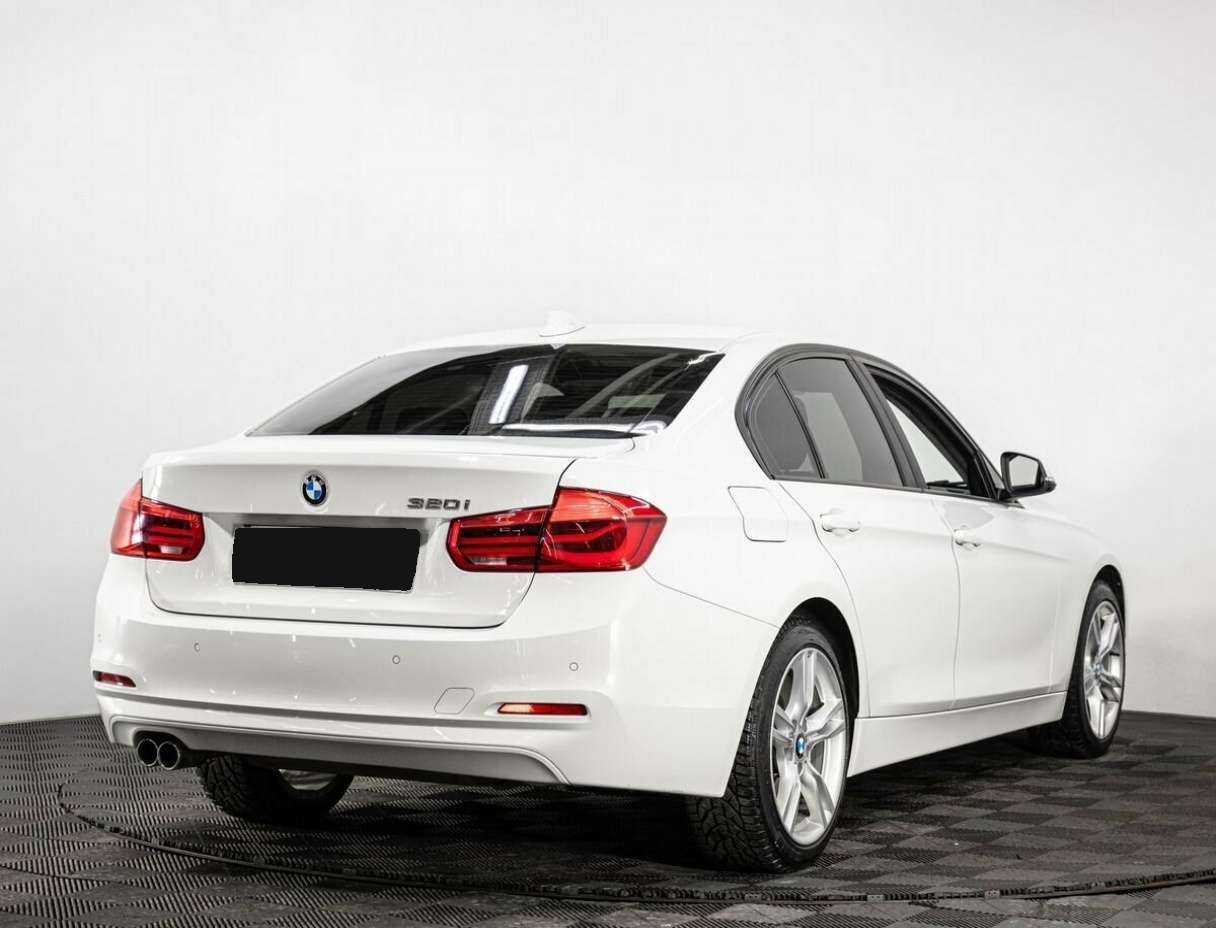 BMW 3 серии с пробегом — 2015 год. Фото: #5