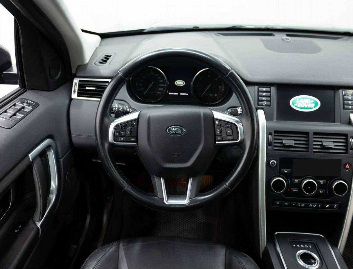 Land Rover Discovery Sport с пробегом — 2015 год. Фото: #10