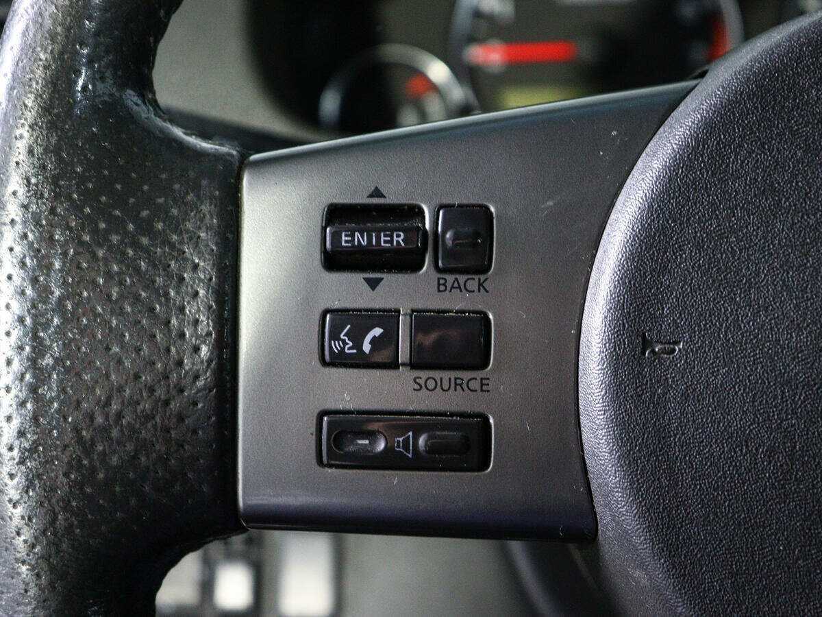 Nissan Pathfinder с пробегом — 2006 год. Фото: #18