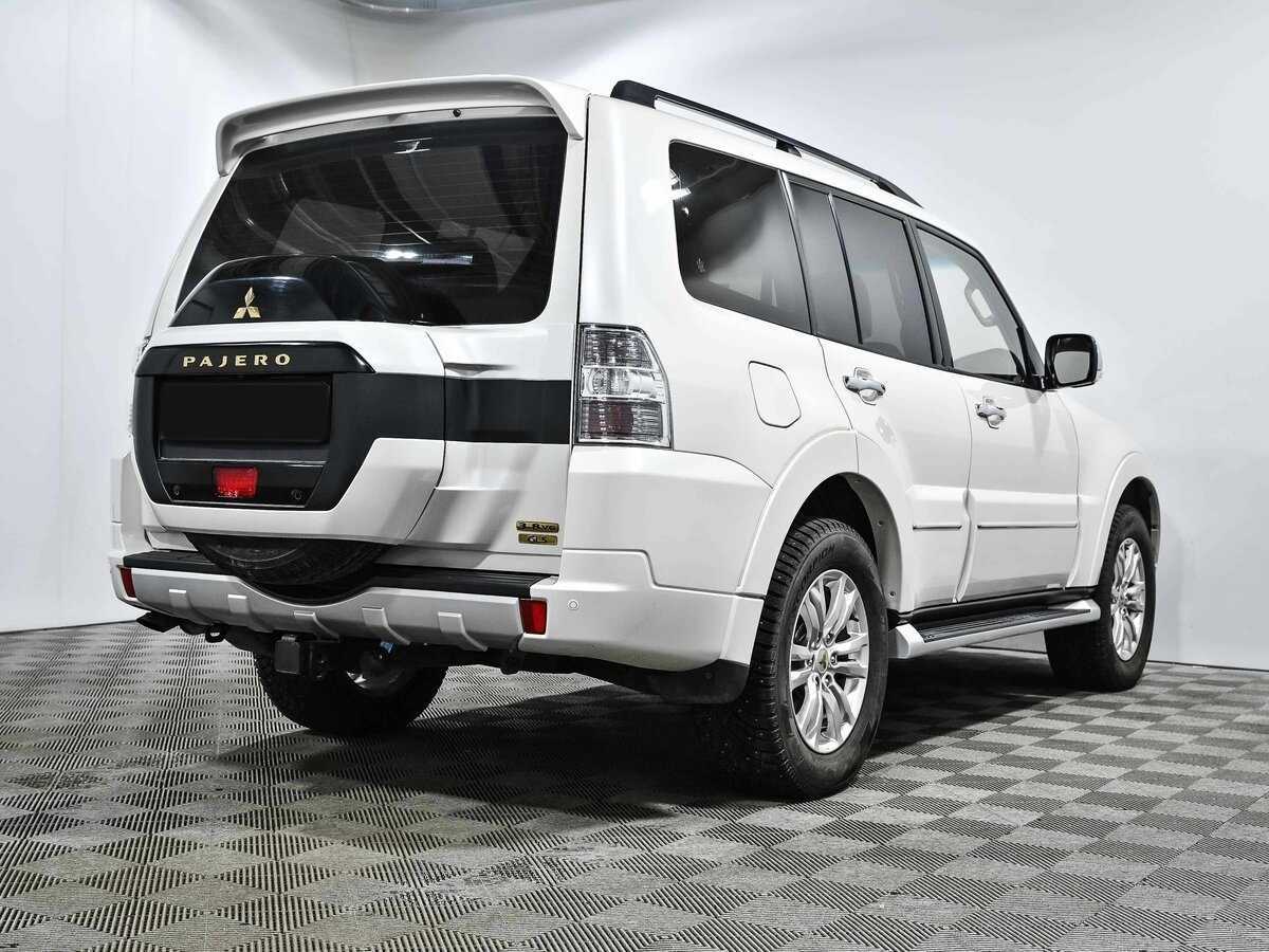 Mitsubishi Pajero с пробегом — 2019 год. Фото: #3
